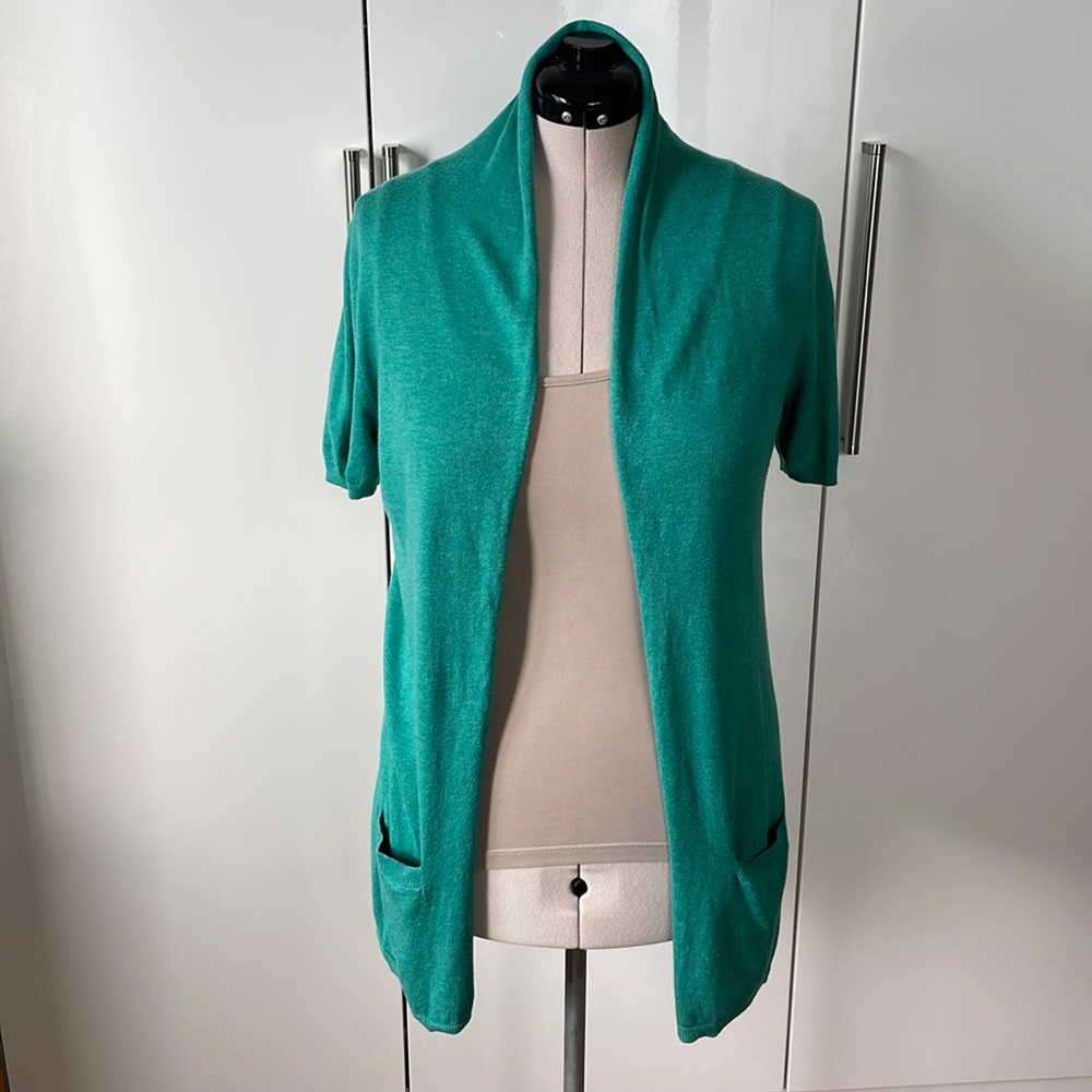 Banana Republic Cardigan in Green Size-Medium